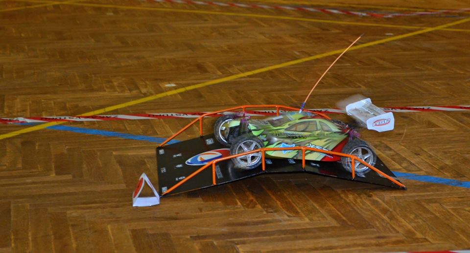 10623110_833286496798919_3302825799067325930_n